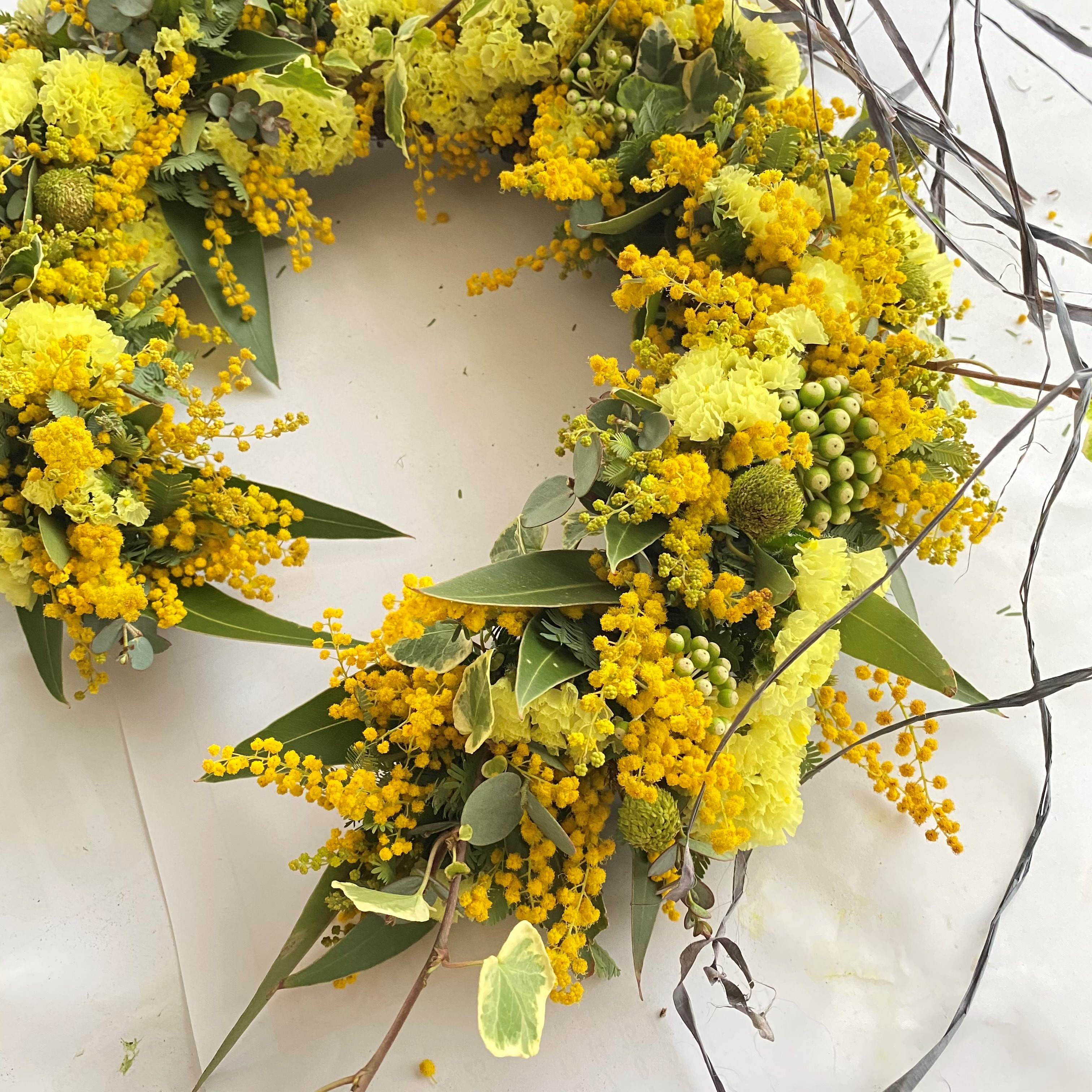 春待ちミモザとユーカリの手のひらリースかわきばな︎