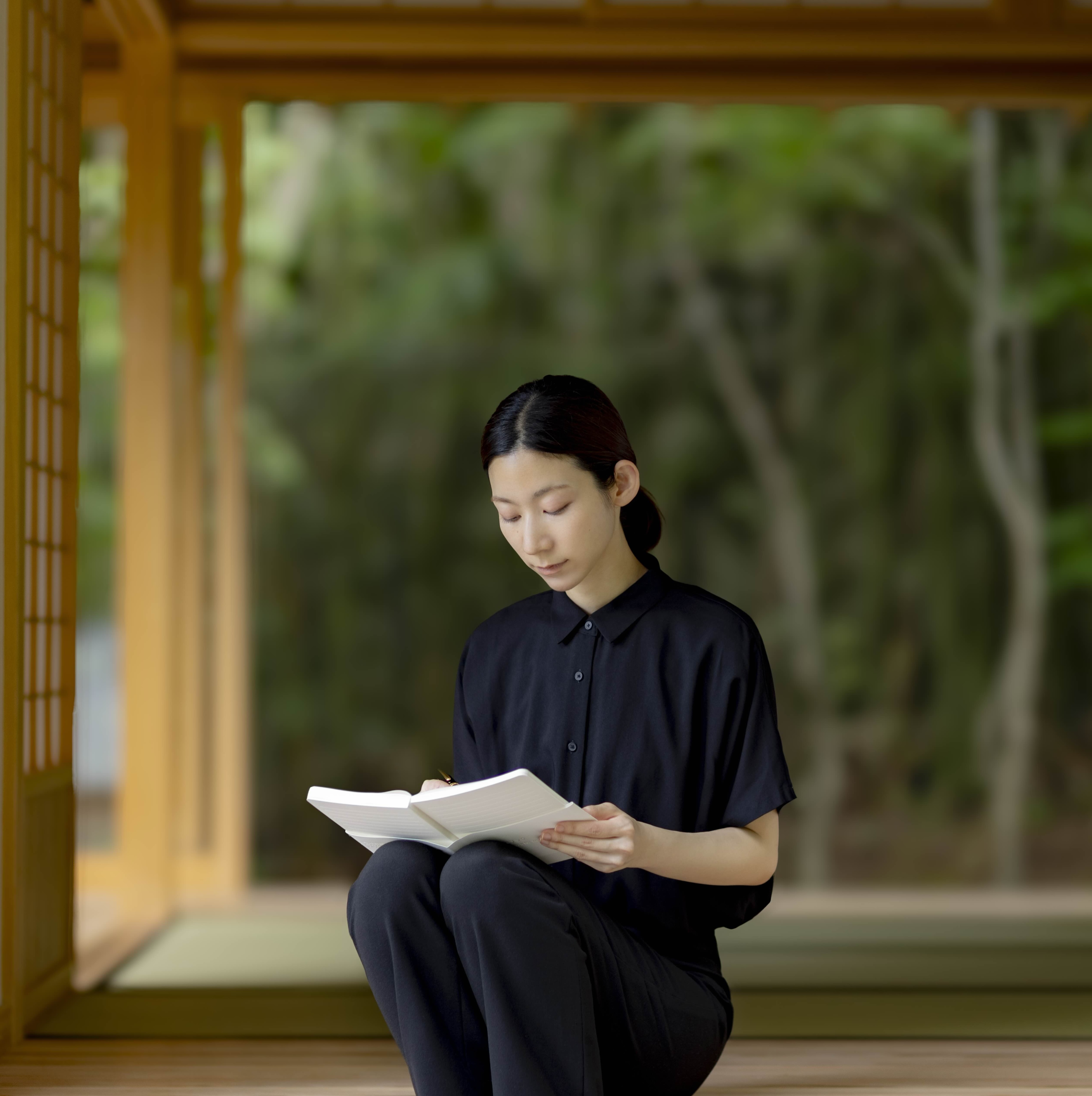 【POP UP】春、自分と向き合う静かな時間。iA Notebookで綴る私の物語。 | 六本木 蔦屋書店