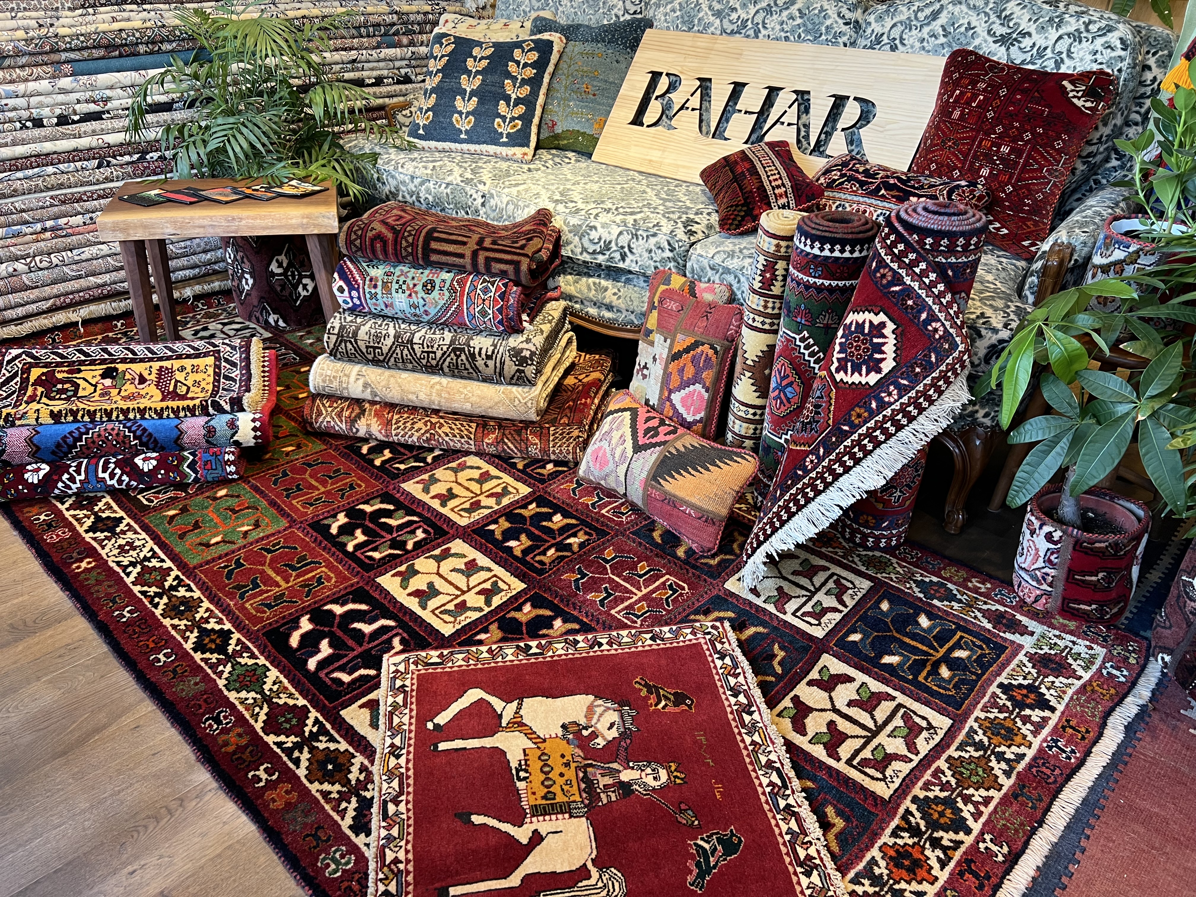 フェア】 BAHAR 海を越えてやってきた絨毯 | イベント | 浦和 蔦屋書店