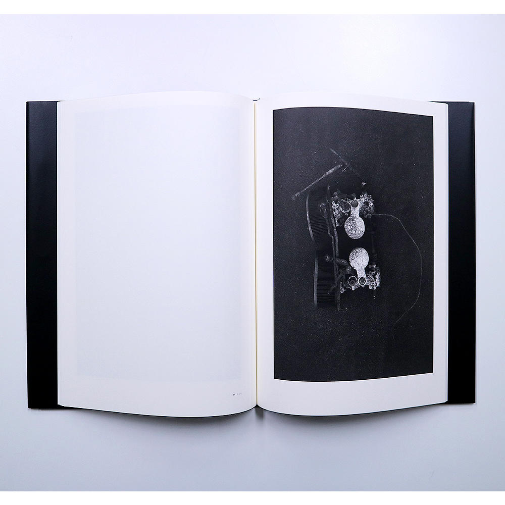 【古書】Book+Folio「On The Beach」 Edition 22 / 35　杉本博司
