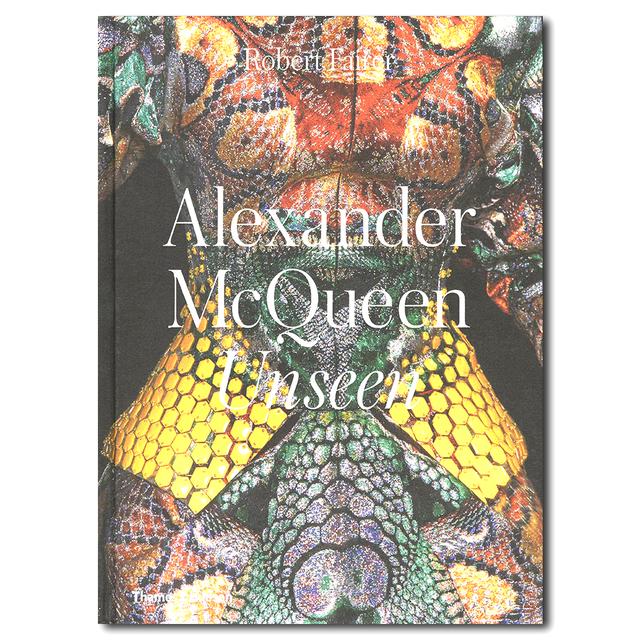 Alexander McQueen:UNSEEN　アレキサンダーマックイーン