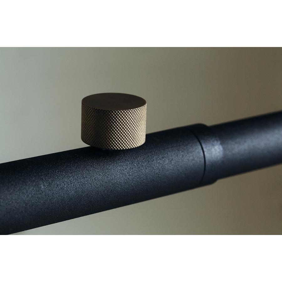 平安伸銅工業  DRAW A LINE   001 TensionRodA ブラック　突っ張り棒(横)