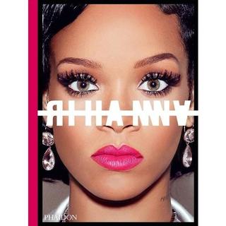 Rihanna　リアーナ