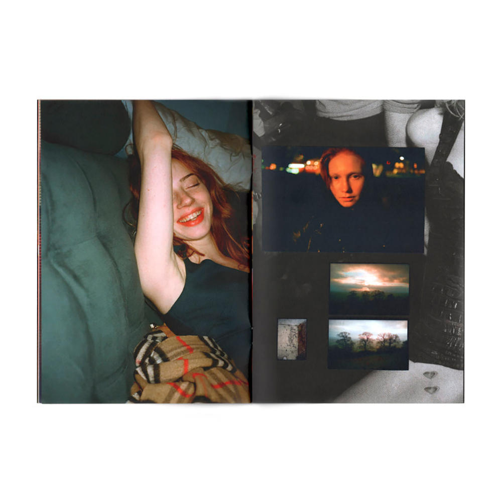 IS MY RED YOUR RED OR IS MY RED YOU BLUE by Sam Hiscox SPOTZ　ARTIST PORTFOLIO 001