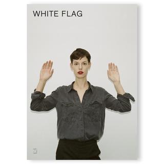 WHITE FLAG by Hanna Putz & Sophie Thun 写真集