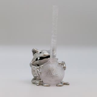 欲張り蛙　Glass Studio TooS×細見博子コラボ作品