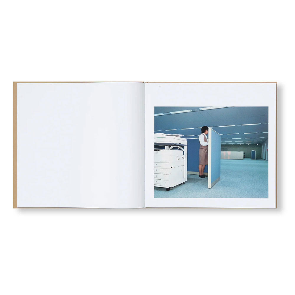 【近日入荷予定】OFFICE / LA OFFICE by Lars Tunbjork（ラース・ツンビヨルク） 写真集