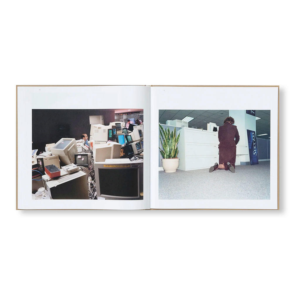 【近日入荷予定】OFFICE / LA OFFICE by Lars Tunbjork（ラース・ツンビヨルク） 写真集