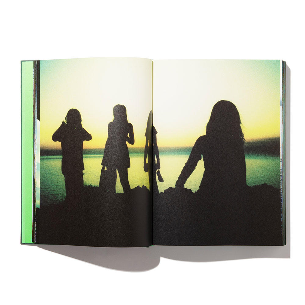 "PSY LYF" A Photographic Journal by Misha Hollenbach（ミーシャ・ホーレンバック） 写真集