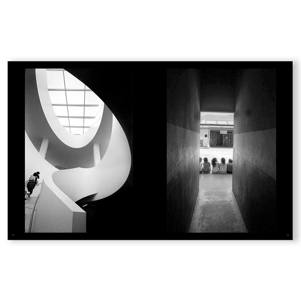 【1000部限定】THE JOY IS IN CAPTURING THE JOURNEY by Ray Barbee（レイ・バービー） 写真集