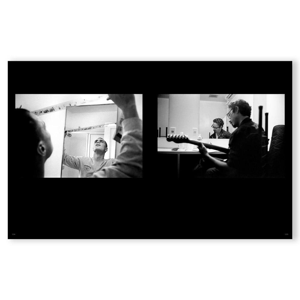 【1000部限定】THE JOY IS IN CAPTURING THE JOURNEY by Ray Barbee（レイ・バービー） 写真集