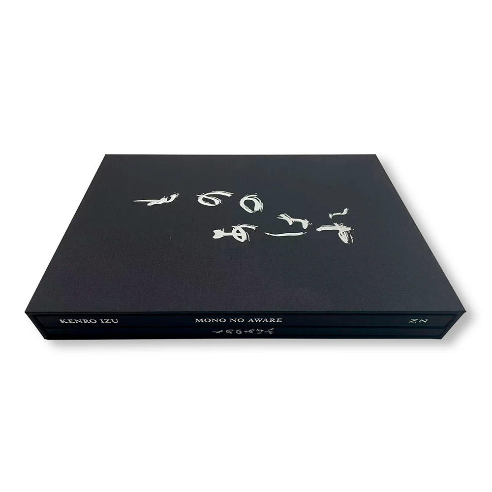 【1000部限定】MONO NO AWARE・BEAUTY OF IMPERMANENCE by Kenro Izu（井津建郎）　写真集