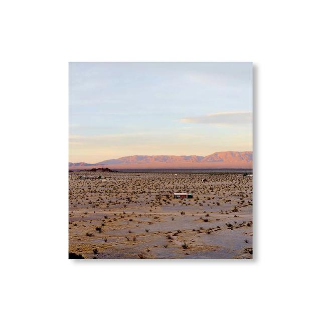 【REMASTERED EDITION】ISOLATED HOUSES by John Divola（ジョン・ディヴォラ） 写真集