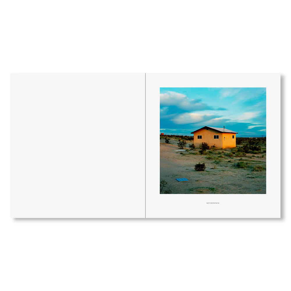 【REMASTERED EDITION】ISOLATED HOUSES by John Divola（ジョン・ディヴォラ） 写真集