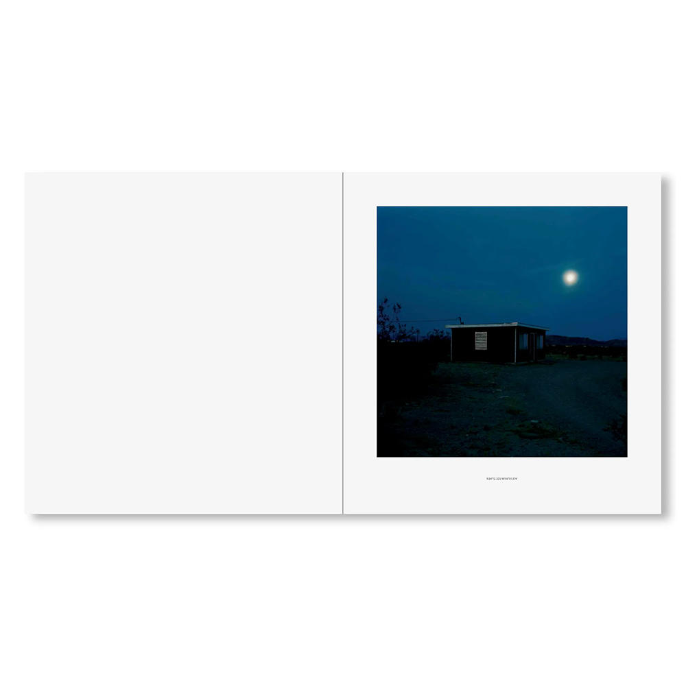 【REMASTERED EDITION】ISOLATED HOUSES by John Divola（ジョン・ディヴォラ） 写真集