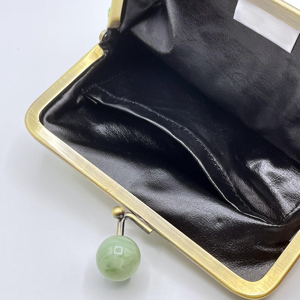 【IP】てらおかなつみ がま口ポーチ お花畑と犬