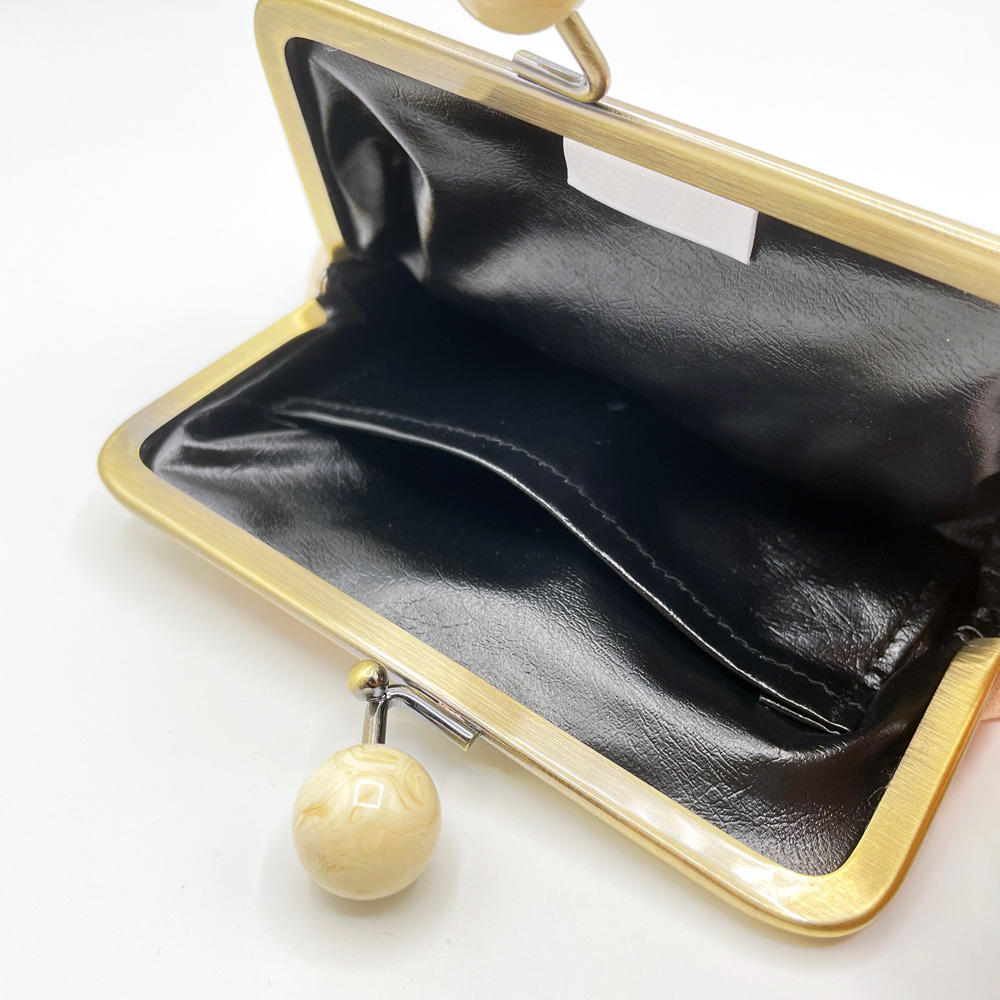 【IP】てらおかなつみ がま口ポーチ たくさんの子犬