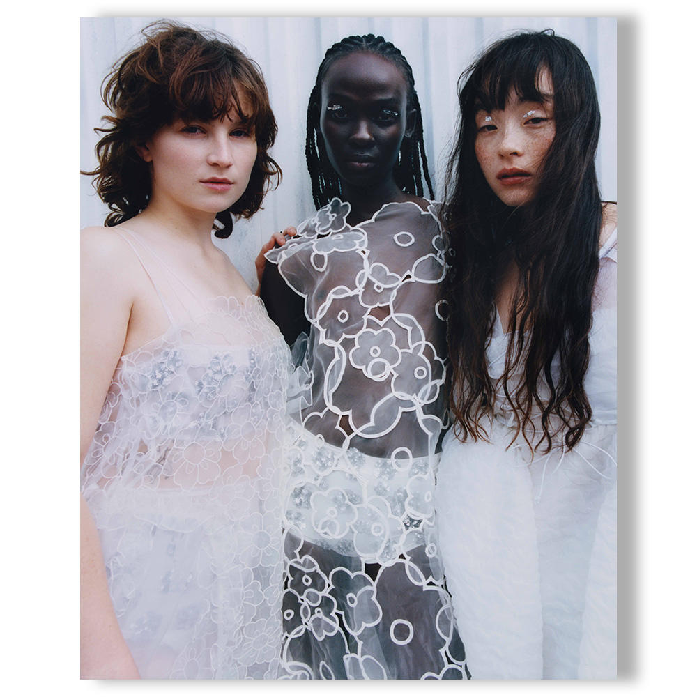 予約】A MAGAZINE CURATED BY CECILIE BAHNSEN（セシリー・バンセン