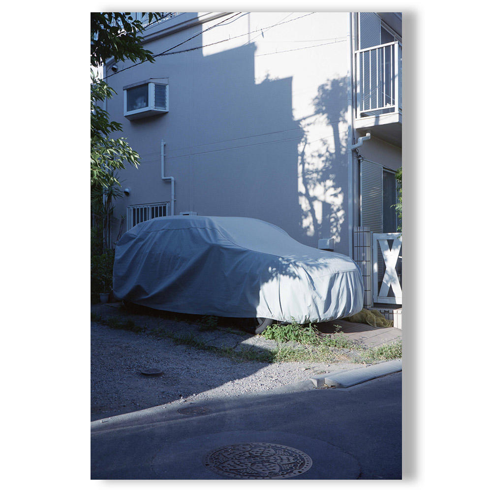 A MAGAZINE CURATED BY CECILIE BAHNSEN（セシリー・バンセン）　雑誌 