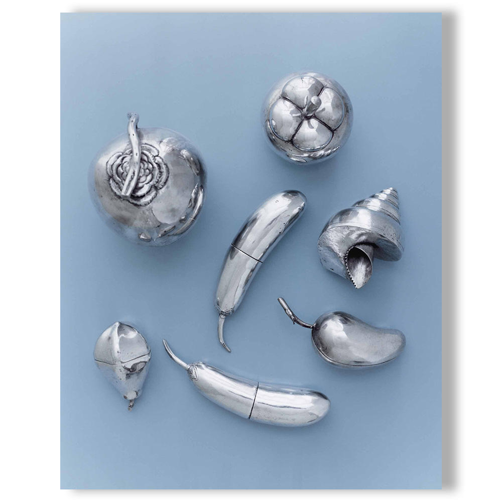 A MAGAZINE CURATED BY CECILIE BAHNSEN（セシリー・バンセン）　雑誌 