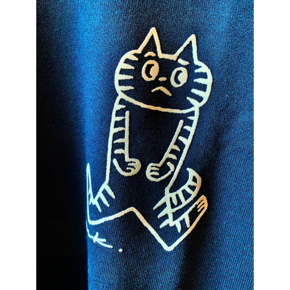 鹿児島睦】ブルー子ネコワンポイントトレーナー 鹿児島睦