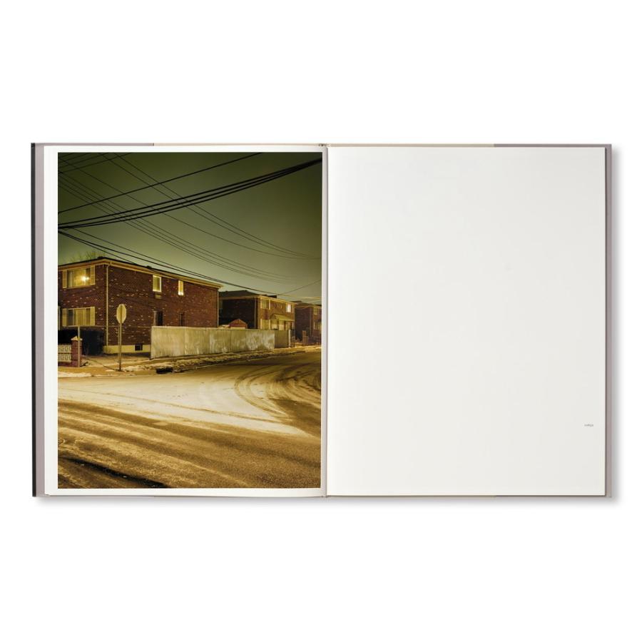 Todd Hido 写真集 サイン入り】OUTSKIRTS by Todd Hido（トッド・ハイド） 写真集