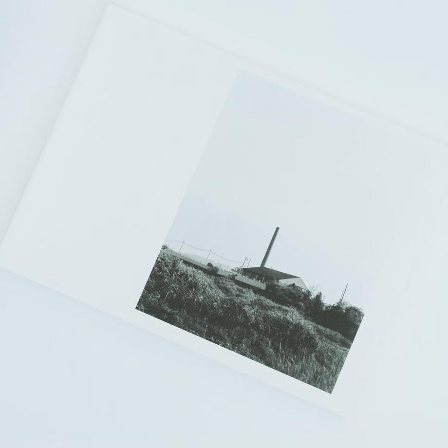 【300部限定／通常版】「沈黙の塔 Tower of Silence」 by 表萌々花（Momoka Omote）　写真集