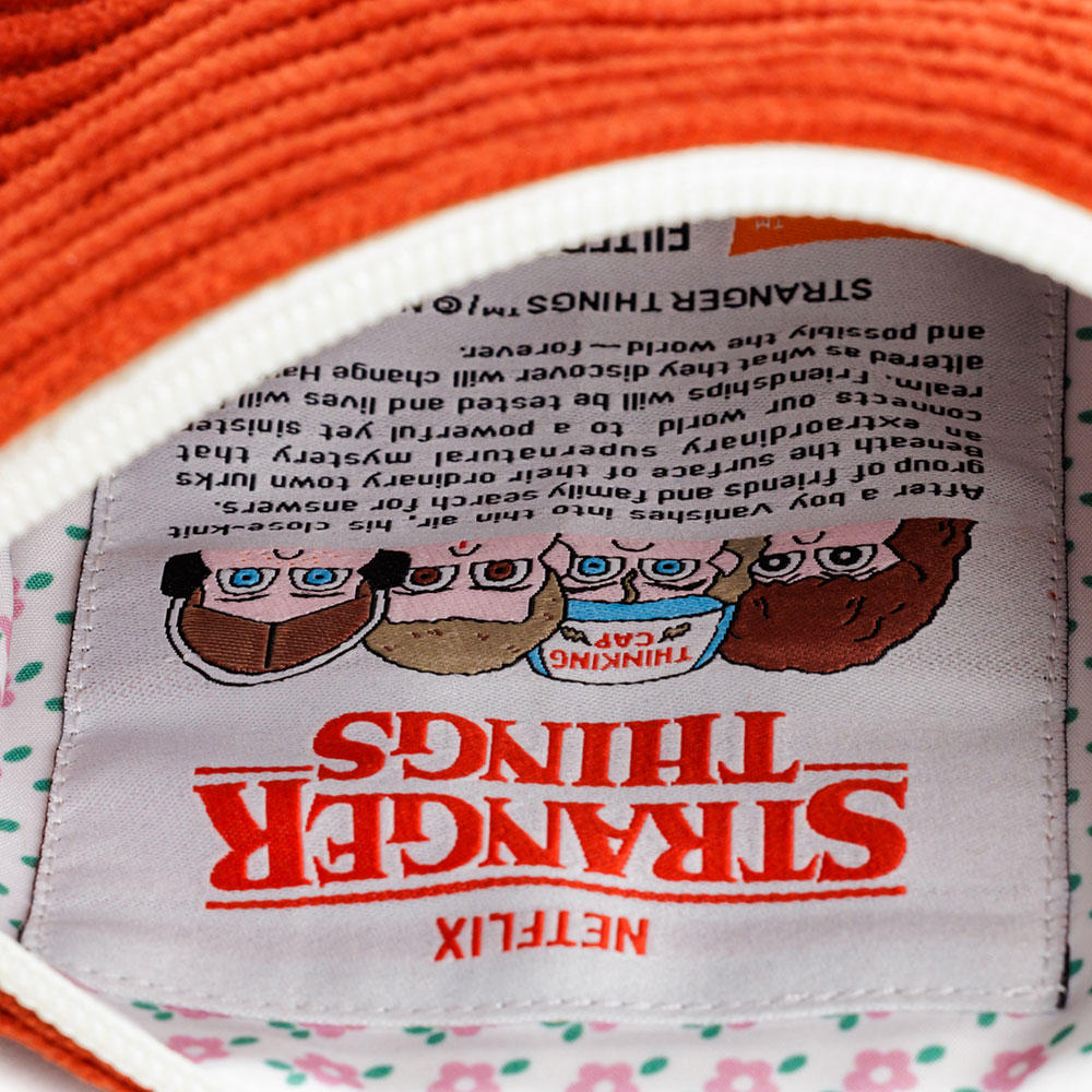 eleven（イレブン）コーデュロイポーチ レッドワイン　Stranger Things（ストレンジャー・シングス）×Jun Oson×FILTER017® Culture Supply™