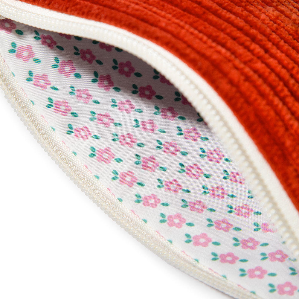 eleven（イレブン）コーデュロイポーチ レッドワイン　Stranger Things（ストレンジャー・シングス）×Jun Oson×FILTER017® Culture Supply™