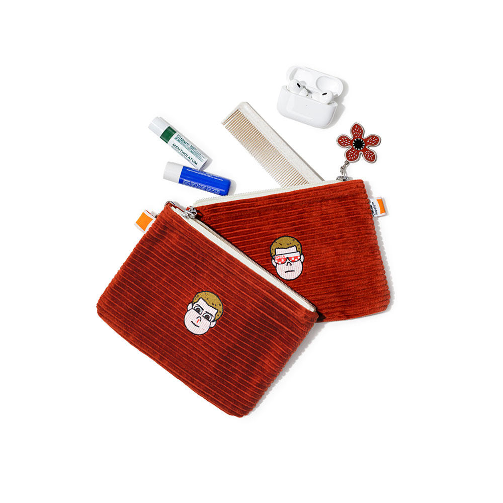 eleven（イレブン）コーデュロイポーチ レッドワイン　Stranger Things（ストレンジャー・シングス）×Jun Oson×FILTER017® Culture Supply™