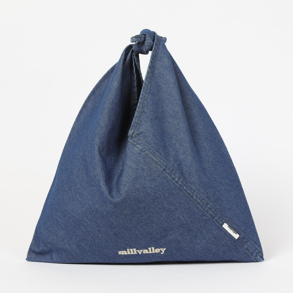 【IP】蔦屋書店別注 オサムグッズ azumabag reading