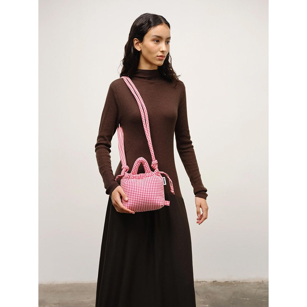 【カラーの選択可能／ÖLEND（オレンド）】MICRO ONA SOFT BAG バッグ