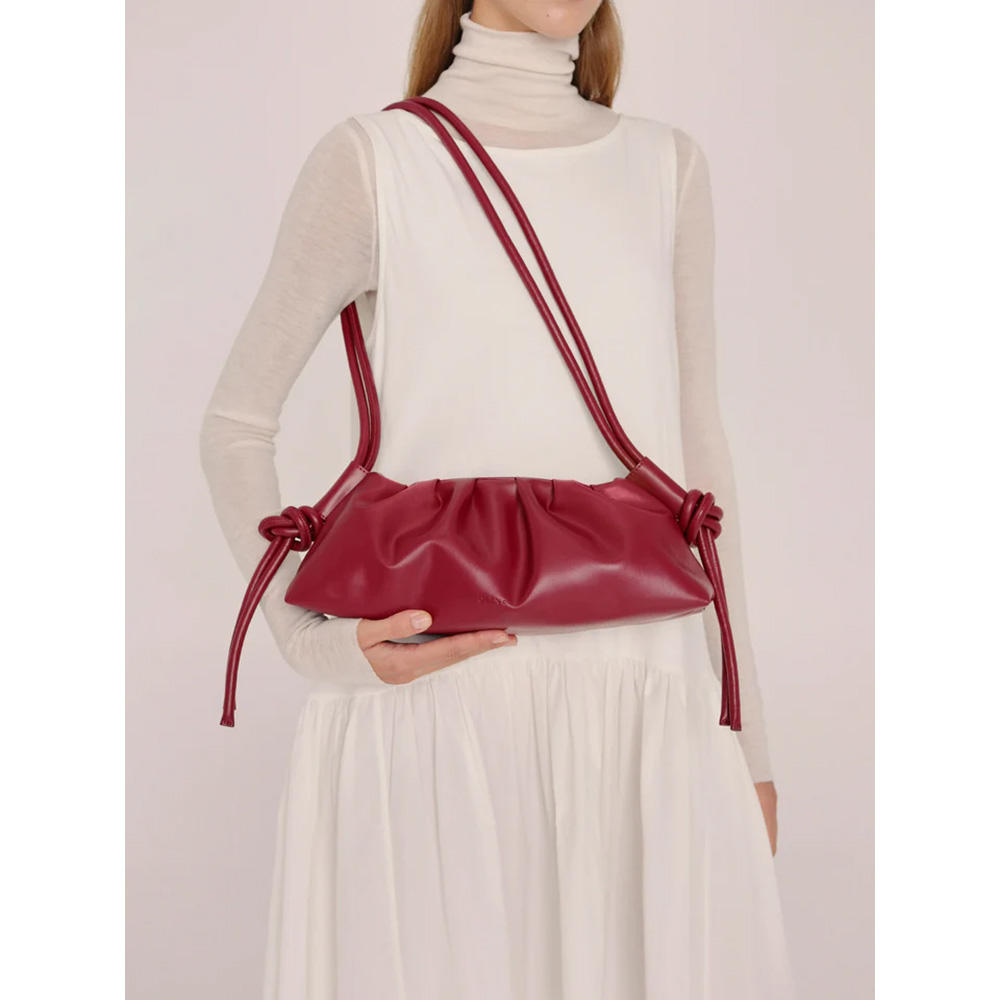 【ÖLEND（オレンド）】THE DUMPLING BAG CHERRY RED バッグ