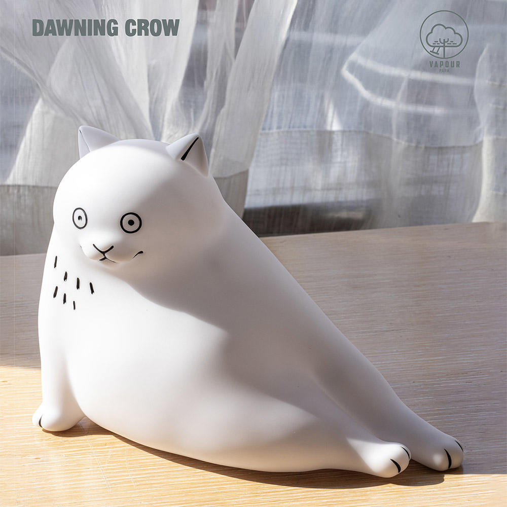 【予約／2026年3月上旬の発送を予定】Vapour Park x 黒山キャシーラム コラボアートトイフィギュアランプ《THE BIG WHITE CAT WITH LAMP》　黑山Kathy Lam