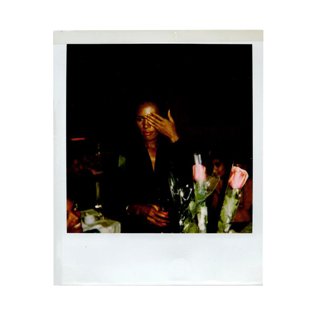 【IDEA】A NIGHT AT DAVE by Tai Dave Cheung（タイ “ダヴェ”・チョン）　写真集