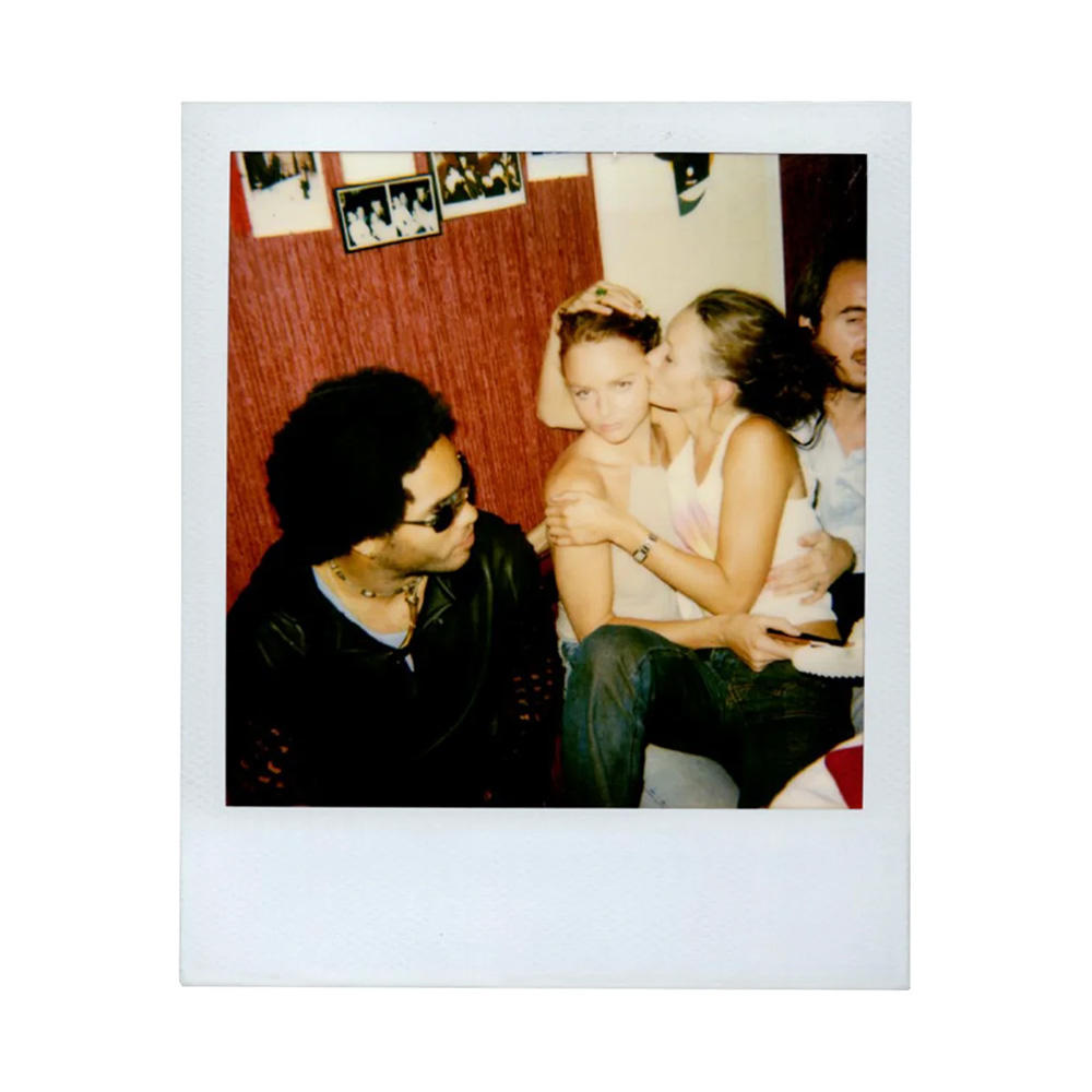 【IDEA】A NIGHT AT DAVE by Tai Dave Cheung（タイ “ダヴェ”・チョン）　写真集