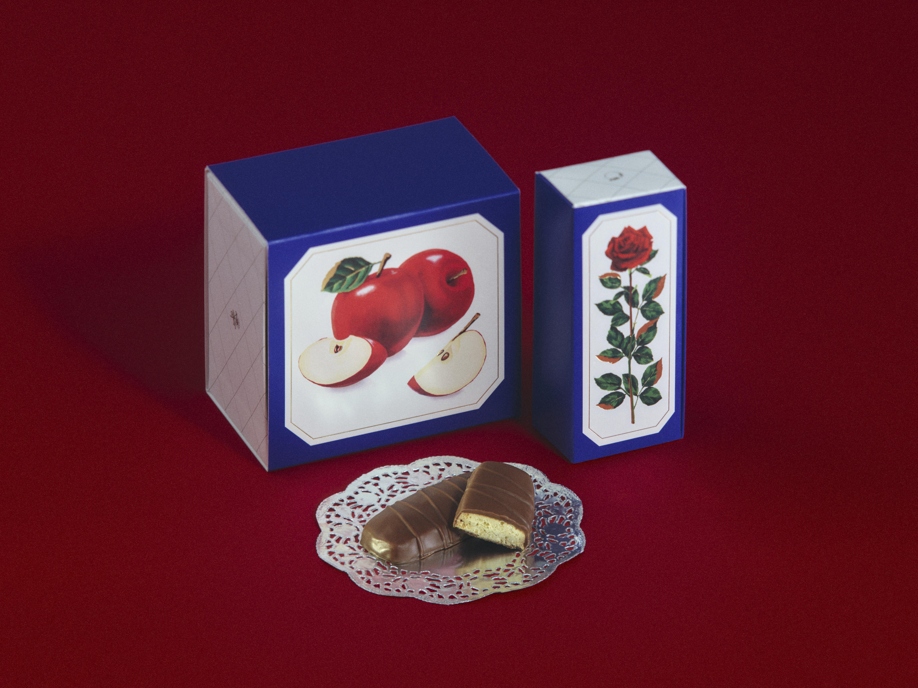 【ＲＵＲＵ　ＭＡＲＹ’Ｓ】ルルメリー2025 季節のショコラサブレ（林檎）２枚入