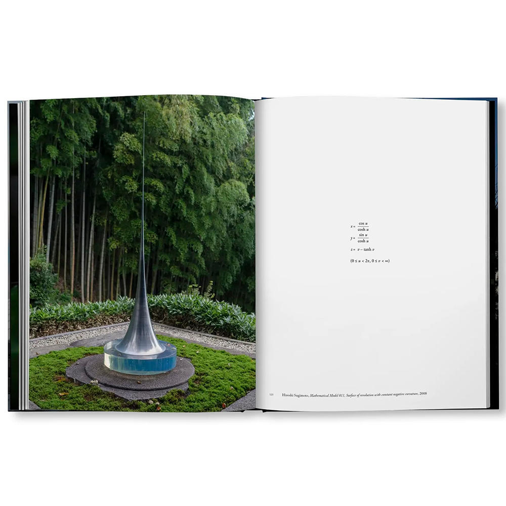 ENOURA OBSERVATORY: LAND OF DISTANT MEMORIES by Hiroshi Sugimoto（杉本博司） 作品集
