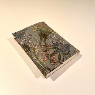 【二子玉川 蔦屋家電別注】文庫ブックカバー /花柄/コール天 BIBLIOPHILIC