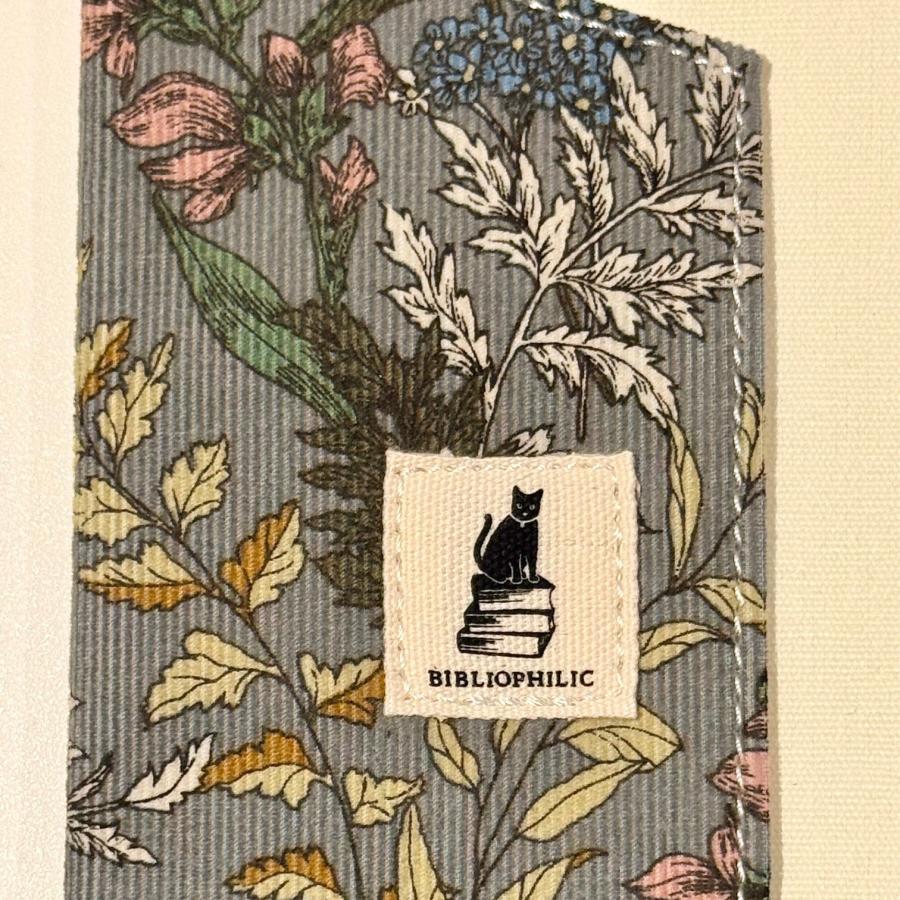 【二子玉川 蔦屋家電別注】文庫ブックカバー /花柄/コール天 BIBLIOPHILIC