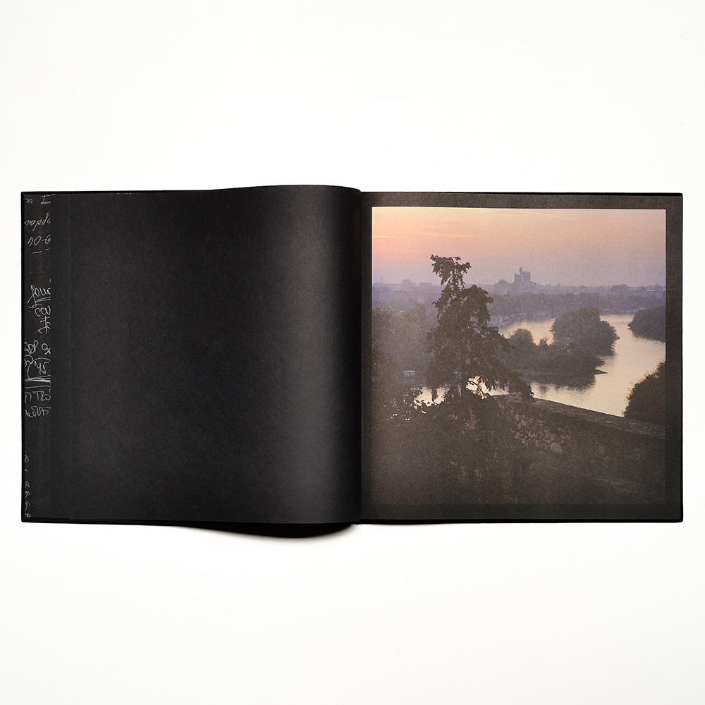 The Tower by Xiaofu Wang 写真集