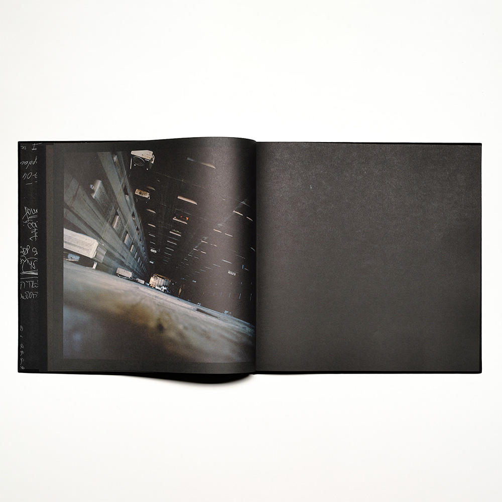 The Tower by Xiaofu Wang 写真集