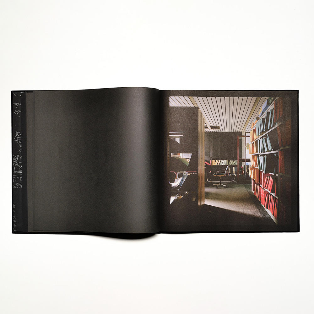 The Tower by Xiaofu Wang 写真集