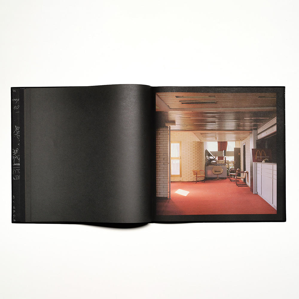 The Tower by Xiaofu Wang 写真集