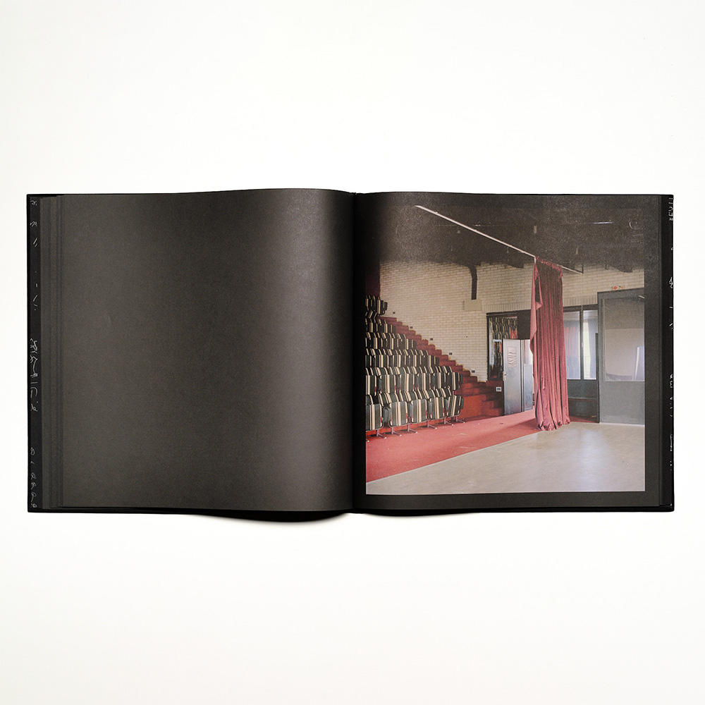 The Tower by Xiaofu Wang 写真集