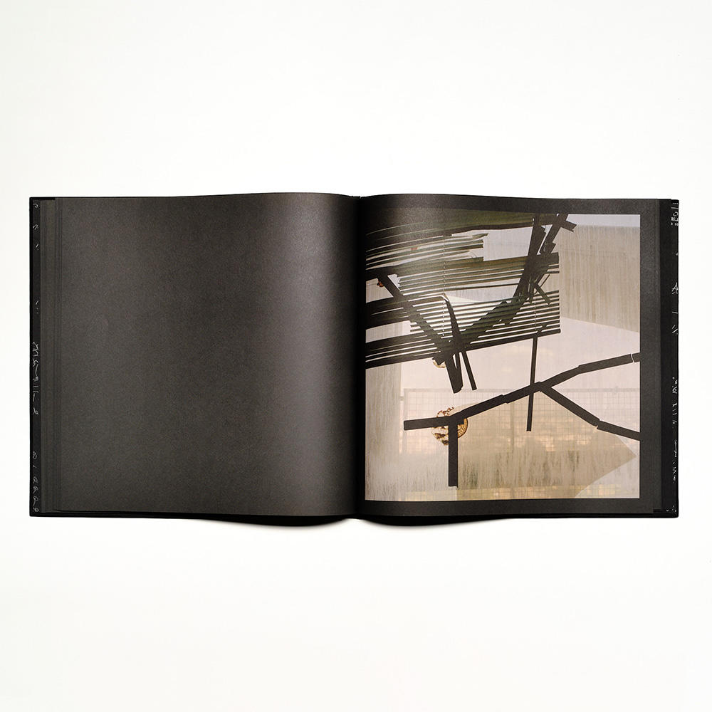 The Tower by Xiaofu Wang 写真集