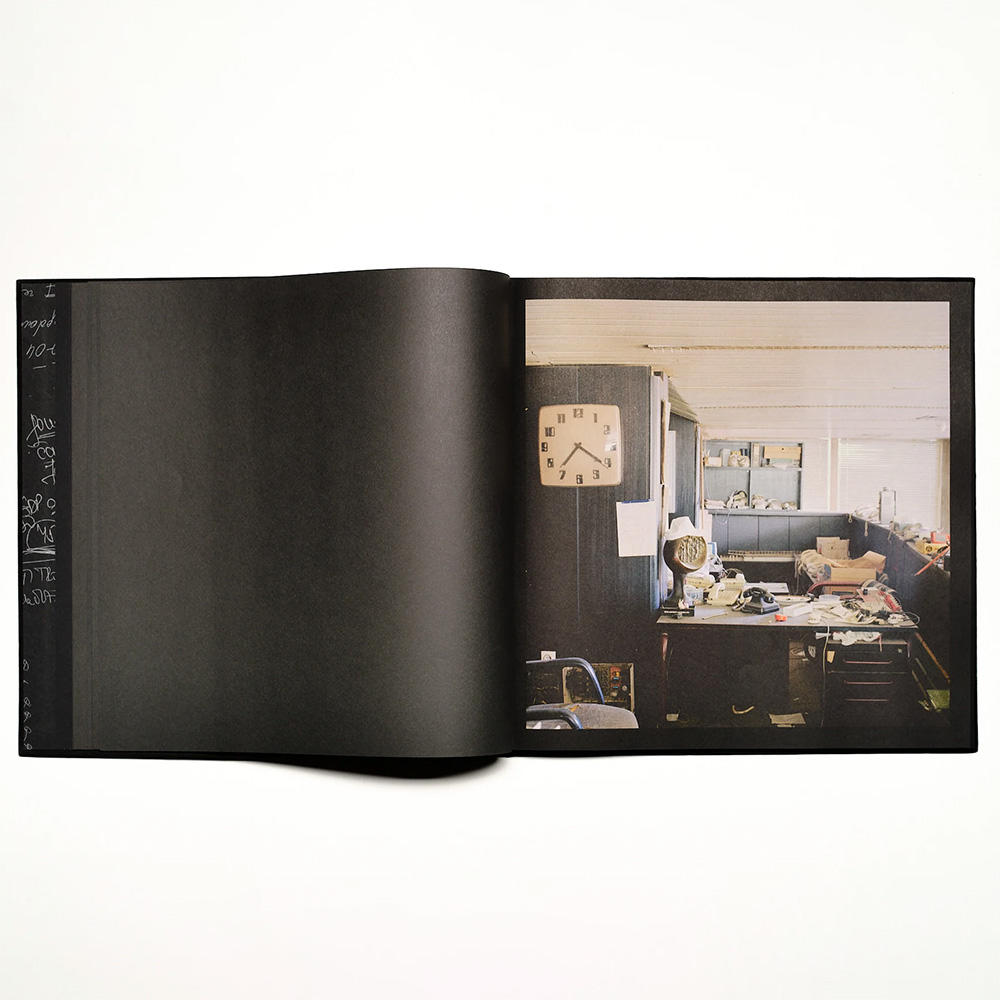 The Tower by Xiaofu Wang 写真集