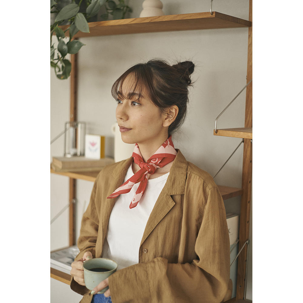 【青山希望・ハンカチーフ】uki Big Handkerchief　3色