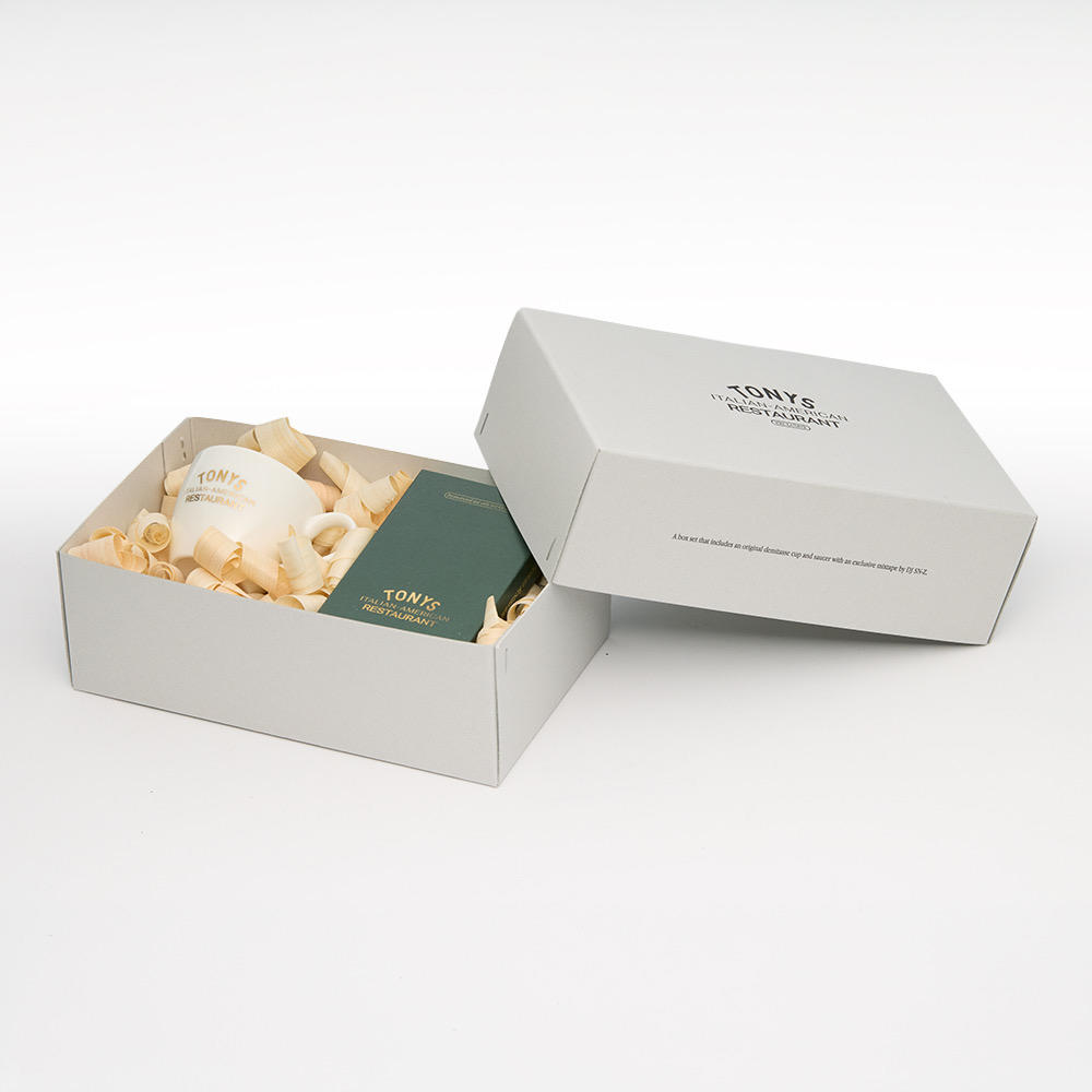 TONYS RESTAURANT EXCLUSIVE BOXSET　デミタスカップ＆ソーサー