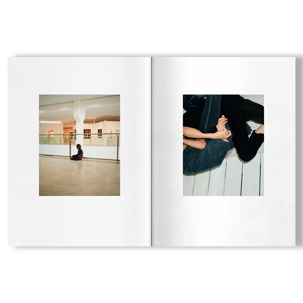 【デッドストック】Everything else is a lie by Hanna Putz（ハンナ・パッツ） 写真集